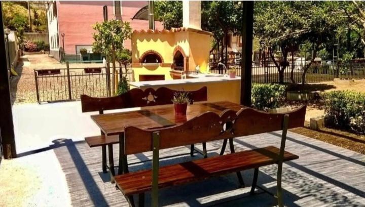 Casa Vacanze Rosy "Nel Verde" Палинуро Екстериор снимка