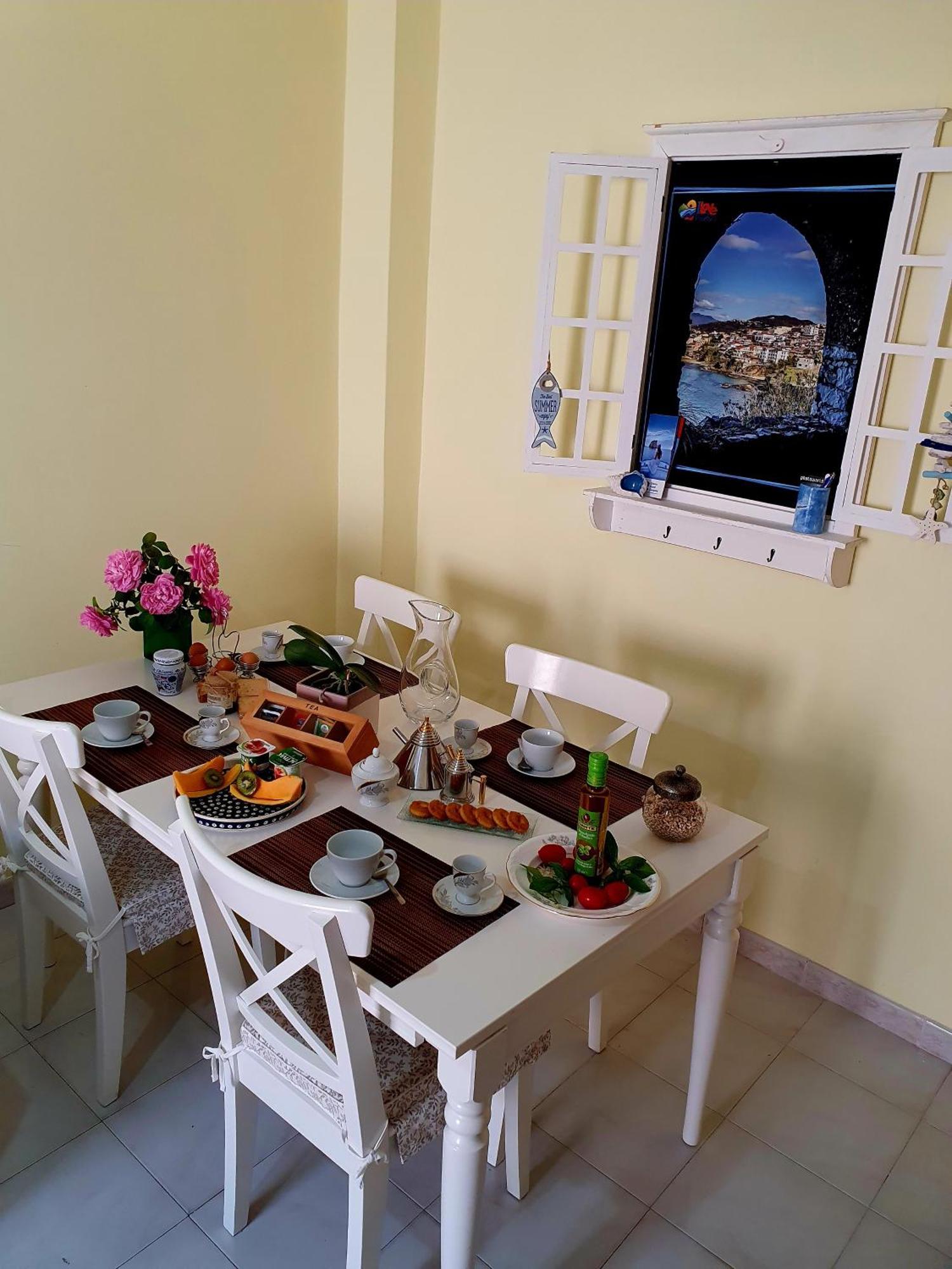 Casa Vacanze Rosy "Nel Verde" Палинуро Екстериор снимка