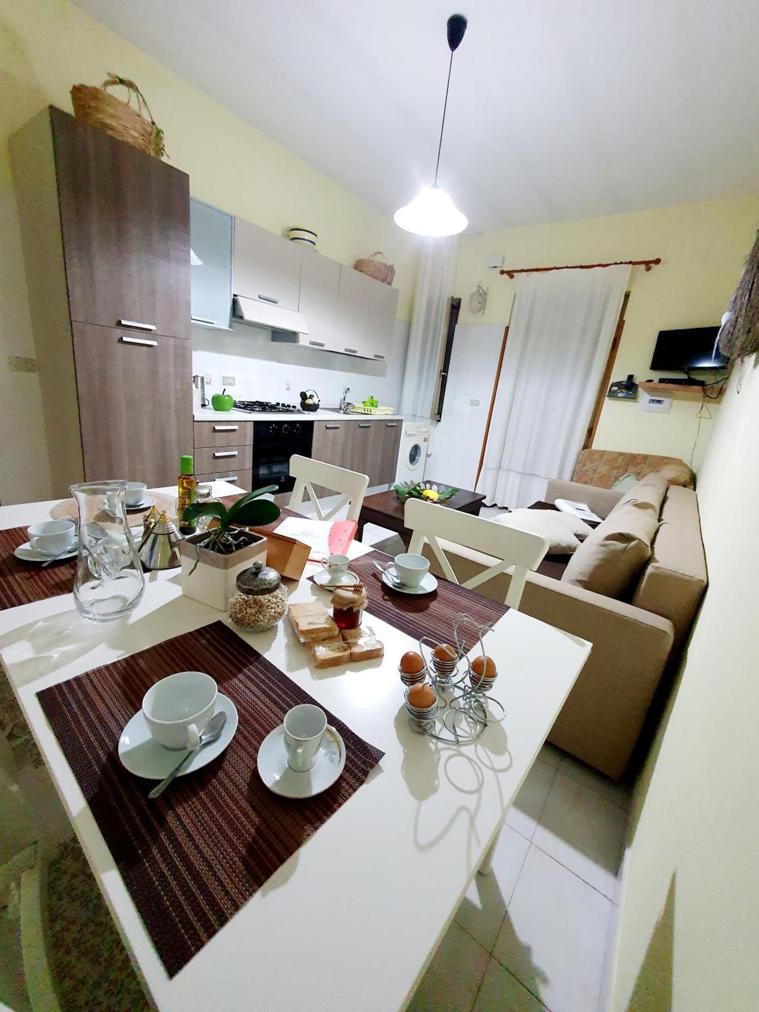 Casa Vacanze Rosy "Nel Verde" Палинуро Стая снимка
