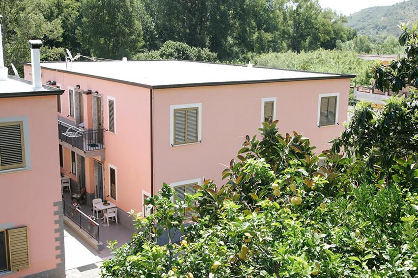 Casa Vacanze Rosy "Nel Verde" Палинуро Стая снимка
